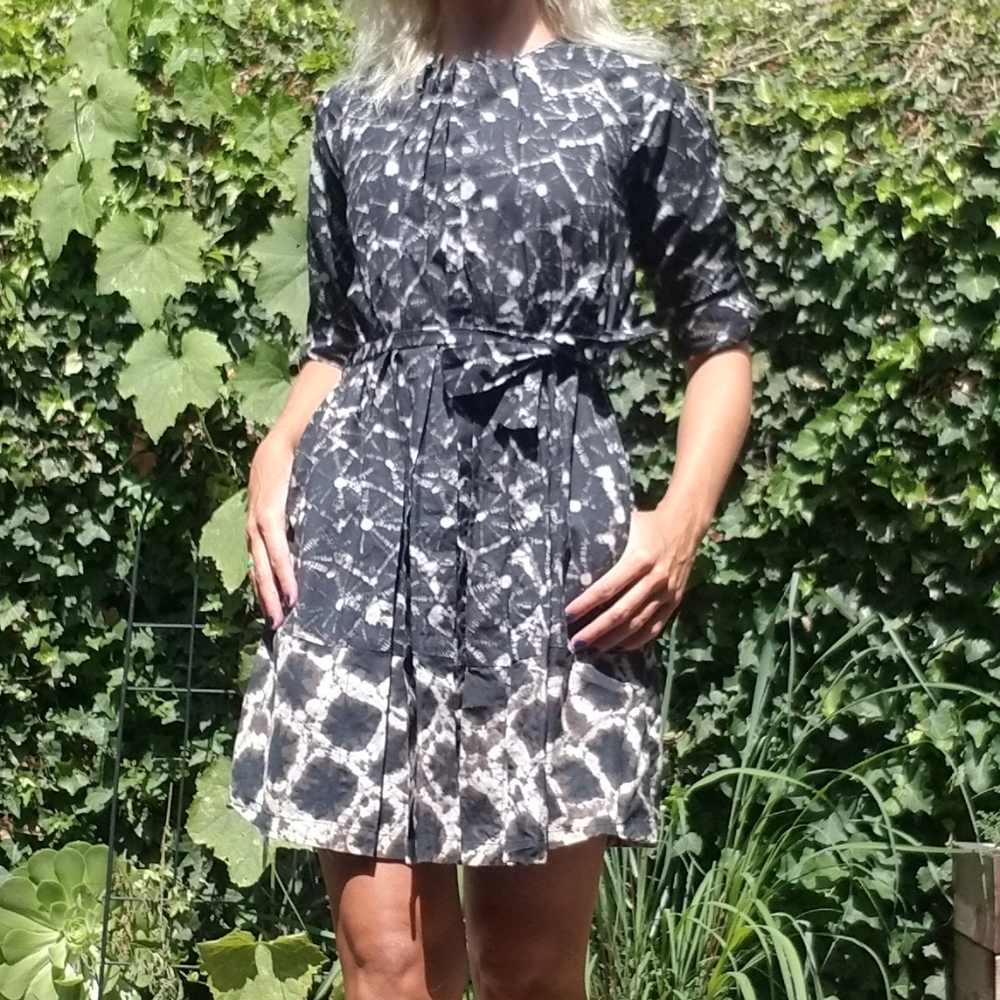 Shibori cuff sleeve dress